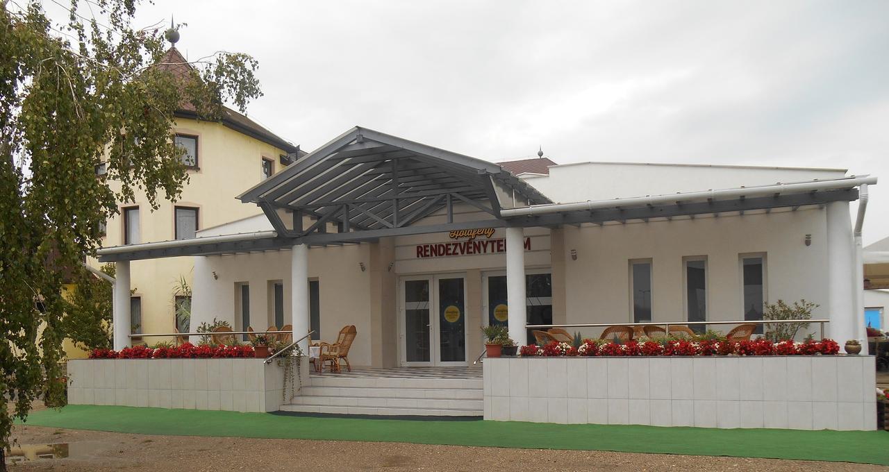 Holdfeny Hotel Forro Exterior foto